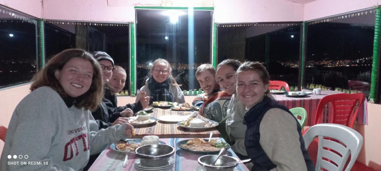 Urosfood & Titiqaqa Lodge Экстерьер фото