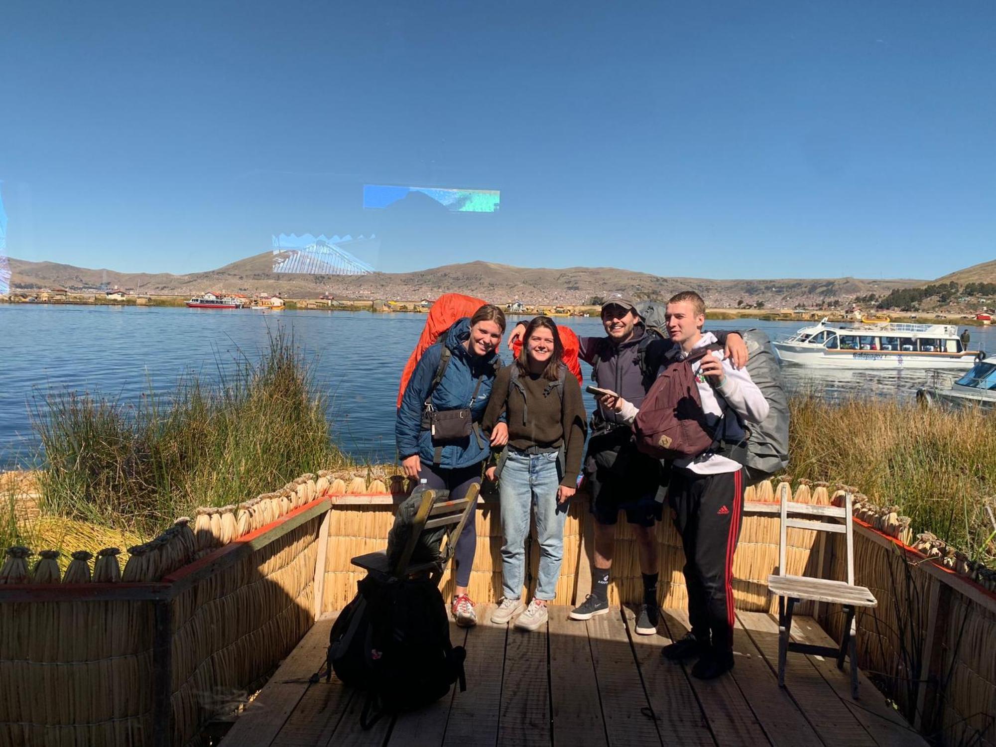Urosfood & Titiqaqa Lodge Номер фото