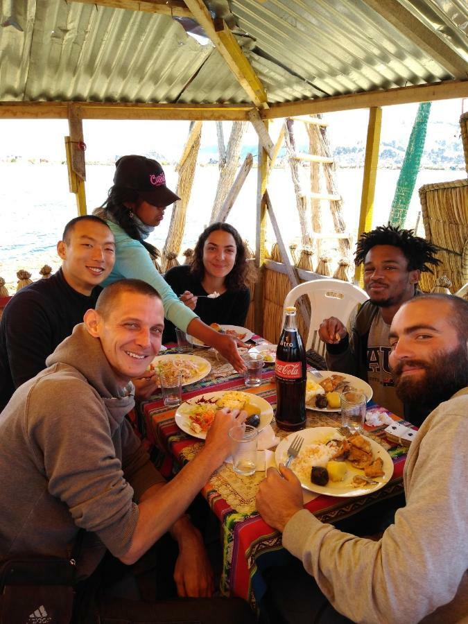 Urosfood & Titiqaqa Lodge Экстерьер фото