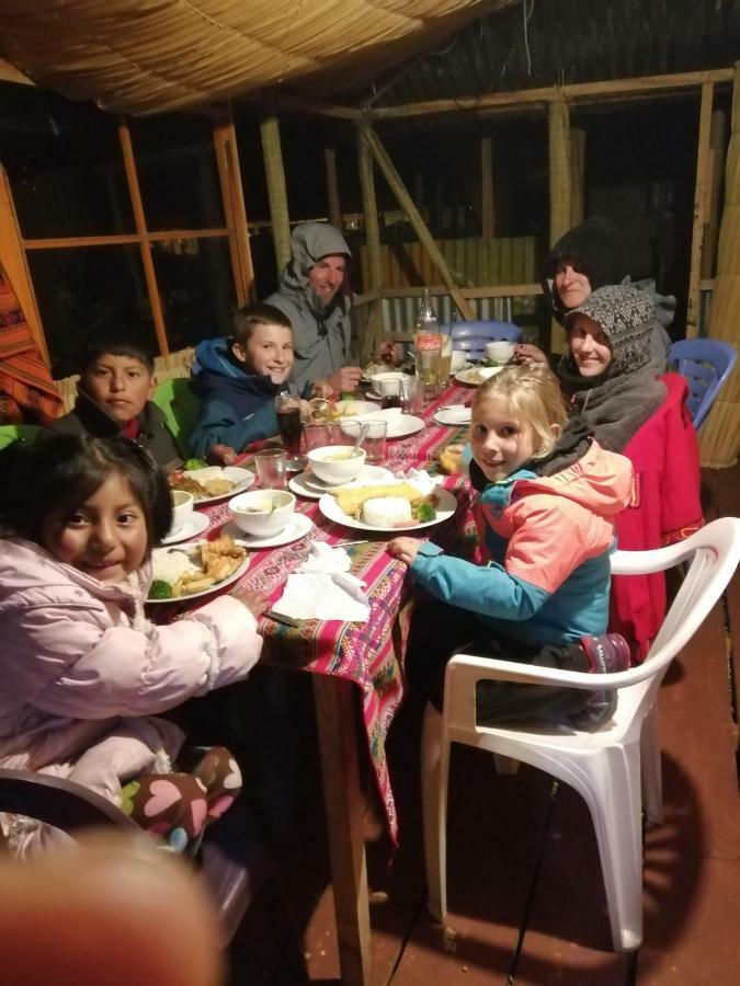 Urosfood & Titiqaqa Lodge Экстерьер фото