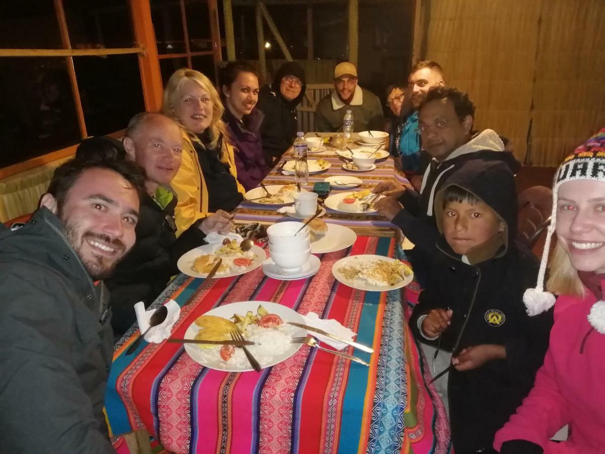Urosfood & Titiqaqa Lodge Экстерьер фото